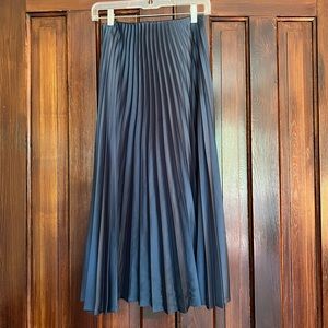 Midi Zara pleated skirt